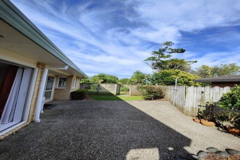Photo of property in 12 Quartley Place, Huntington Park, Auckland, 2013