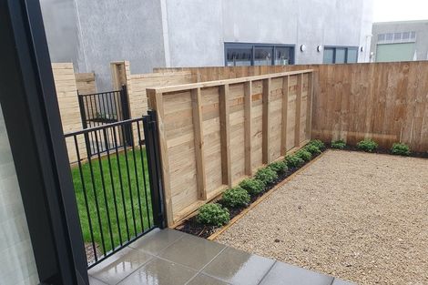 Photo of property in 35 John Street, Stokes Valley, Lower Hutt, 5019