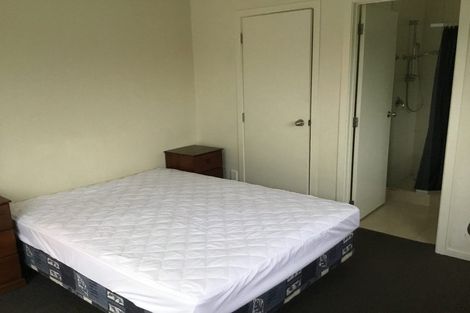 Photo of property in 8c Schnapper Rock Road, Schnapper Rock, Auckland, 0632