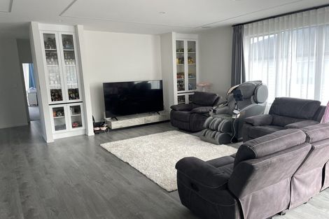 Photo of property in 18 Takurua Terrace, Orewa, 0931