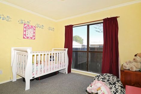 Photo of property in 9 Moore Road, Winton, 9720