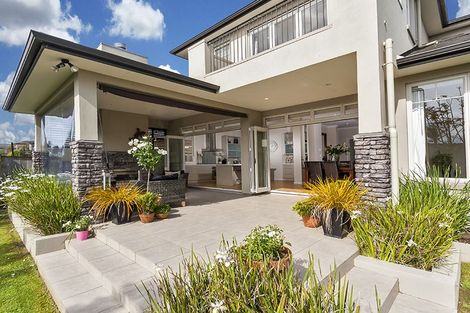 Photo of property in 14 Armstrong Farm Drive, East Tamaki Heights, Auckland, 2016