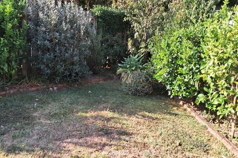 Photo of property in 1/7 Dalkeith Place, Opaheke, Papakura, 2113