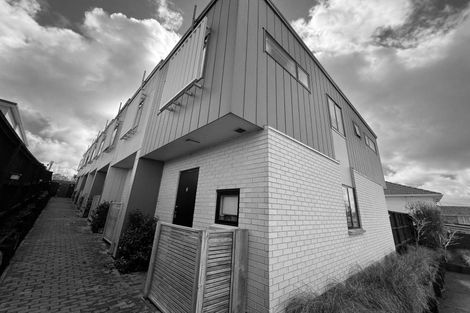Photo of property in 4/47 Arawa Street, New Lynn, Auckland, 0600