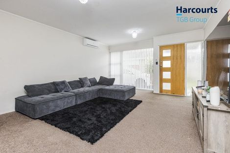 Photo of property in 2/55 Orams Road, Hillpark, Auckland, 2102