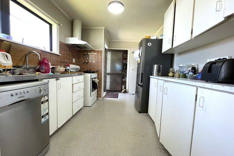 Photo of property in 13 Benygloe Place, Highland Park, Auckland, 2010