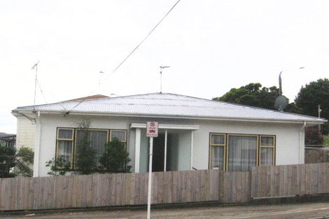 Photo of property in 89 Northland Road, Northland, Wellington, 6012