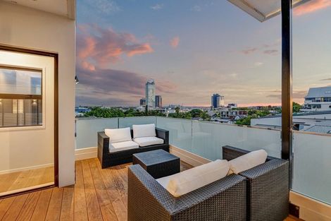 Photo of property in 16b Killarney Street, Takapuna, Auckland, 0622