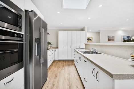 Photo of property in 27 Parlane Drive, Huapai, Kumeu, 0810