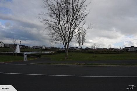 Photo of property in 11 Fountain Avenue, Karaka, Papakura, 2113