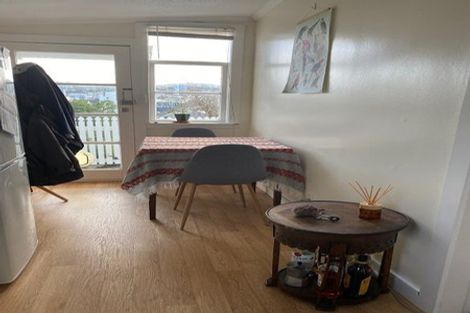 Photo of property in 25a Earls Terrace, Mount Victoria, Wellington, 6011