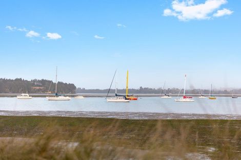 Photo of property in 10 Richardson Road, Omokoroa, 3114