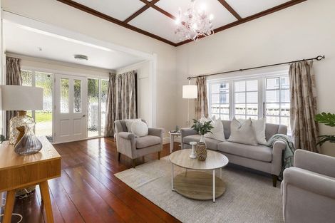 Photo of property in 99 Darlington Road, Miramar, Wellington, 6022