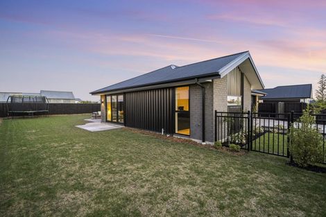 Photo of property in 27 Lusk Street, Rangiora, 7400