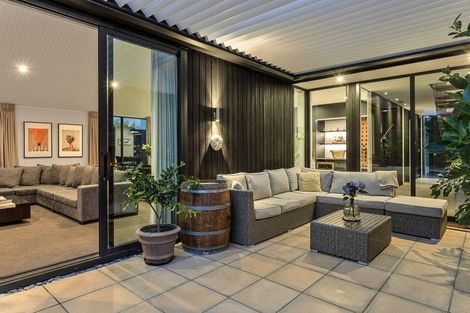 Photo of property in 10 Weka Street, Fendalton, Christchurch, 8041