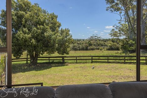 Photo of property in 1610 Paparoa-oakleigh Road, Taipuha, Paparoa, 0571