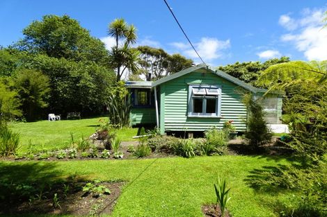 Photo of property in 72 Snodgrass Road, Westport, 7892