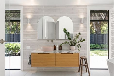 Photo of property in 17 Sandy Cove, Wainui, Gisborne, 4010