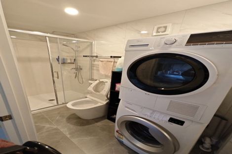 Photo of property in 62 Spence Road, Henderson, Auckland, 0612