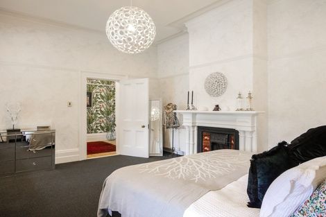 Photo of property in 37 Middleton Road, Kew, Dunedin, 9012