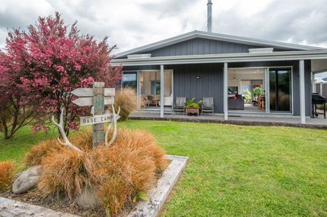 Photo of property in 127 Lisland Drive, Kinloch, Taupo, 3377