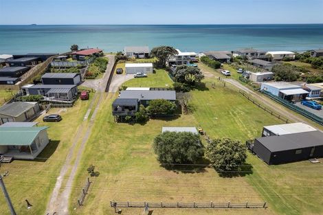Photo of property in 607 Pukehina Parade, Pukehina, Te Puke, 3189
