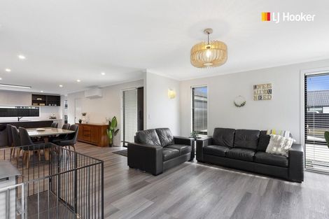 Photo of property in 10 Neil Collins Lane, Mosgiel, 9024