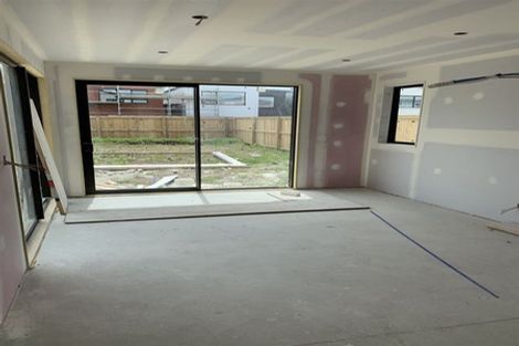 Photo of property in 25 Coast Garden Drive, Hobsonville, Auckland, 0616