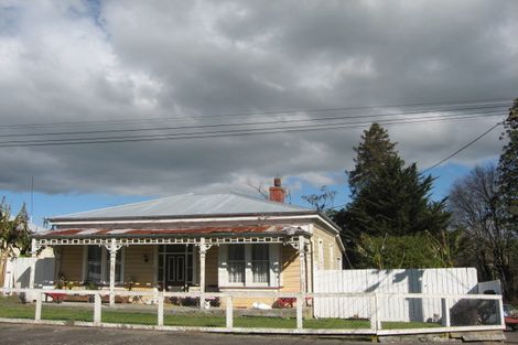 Photo of property in 1 Church Street, Waipawa, 4210