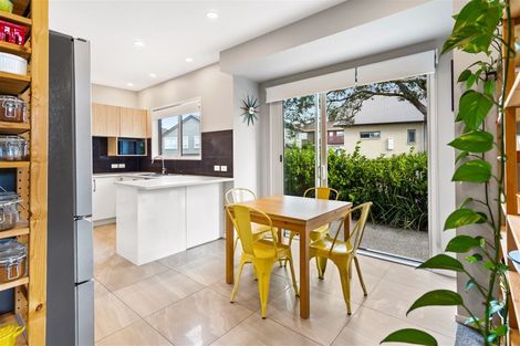Photo of property in 12/31 Verbena Road, Birkdale, Auckland, 0626