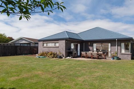Photo of property in 9 Broadhaven Avenue, Parklands, Christchurch, 8083