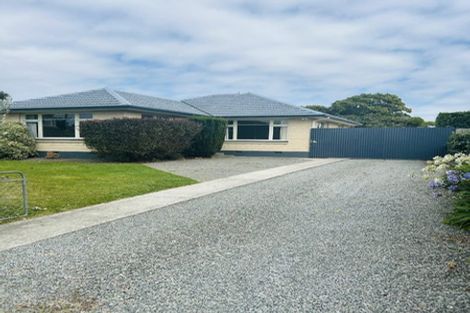 Photo of property in 17 Pembroke Street, Avondale, Christchurch, 8061