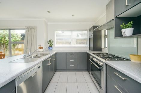 Photo of property in 28a South Street, West End, Palmerston North, 4410