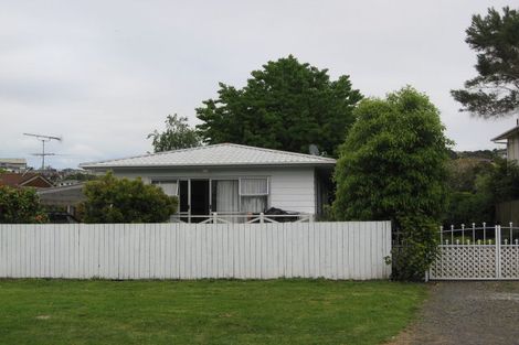 Photo of property in 42 Ladies Mile, Manly, Whangaparaoa, 0930