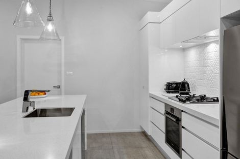 Photo of property in 17 Victoria Street, Hawera, 4610