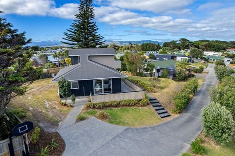 Photo of property in 16a Karaka Street, Otaki Beach, Otaki, 5512