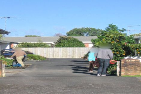 Photo of property in 2/13 Hoteo Avenue, Papatoetoe, Auckland, 2025