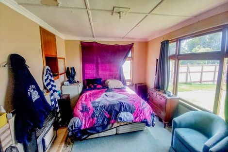 Photo of property in 21 Main Road, Tuatapere, 9620