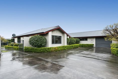 Photo of property in 1 Sunninghurst Drive, Fairfield, Dunedin, 9018