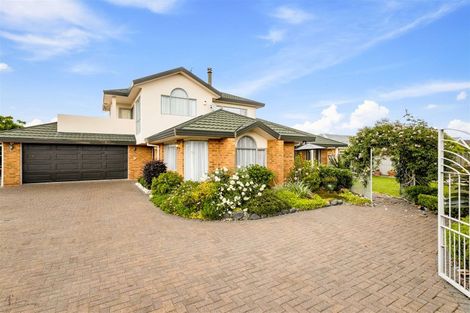 Photo of property in 10 Suncrest Drive, West Harbour, Auckland, 0618