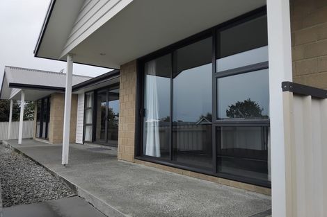 Photo of property in 1-2/10 Brunswick Street, Seaview, Timaru, 7910