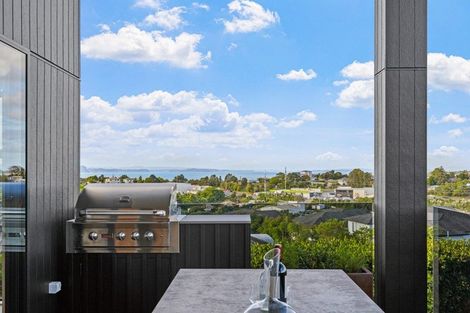 Photo of property in 20 Woodridge Drive, Stanmore Bay, Whangaparaoa, 0932