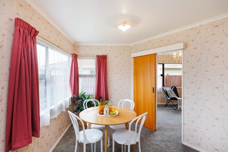 Photo of property in 53a Chatsworth Place, Highbury, Palmerston North, 4412