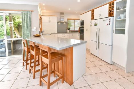 Photo of property in 168 Lakeside Drive, Orewa, 0931
