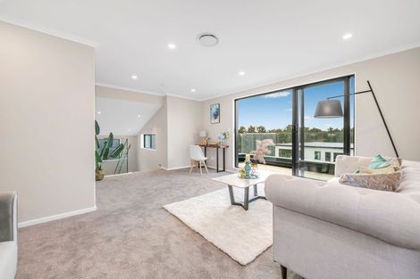 Photo of property in 23 Bremner Ridge Street, Flat Bush, Auckland, 2019