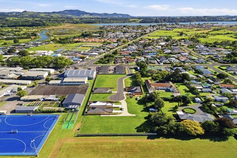 Photo of property in 39 Beach Road, Katikati, 3129