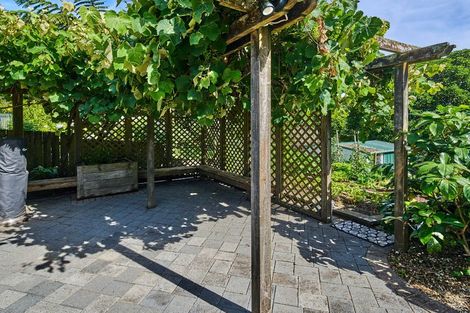 Photo of property in 7 Tui Terrace, Tawa, Wellington, 5028