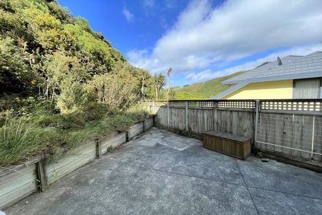 Photo of property in 30a Domanski Crescent, Owhiro Bay, Wellington, 6023