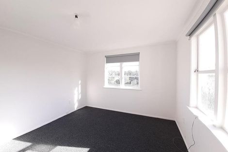 Photo of property in 24 Inglis Street, Birkenhead, Auckland, 0626