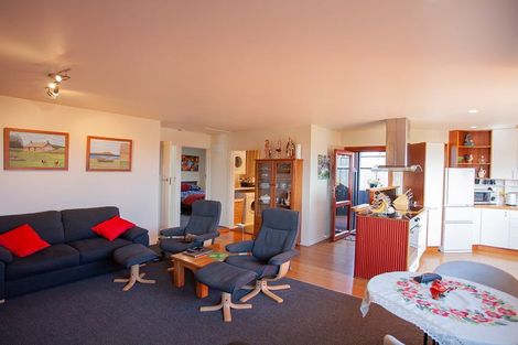 Photo of property in 6 Battiscombe Terrace, Waitara, 4320